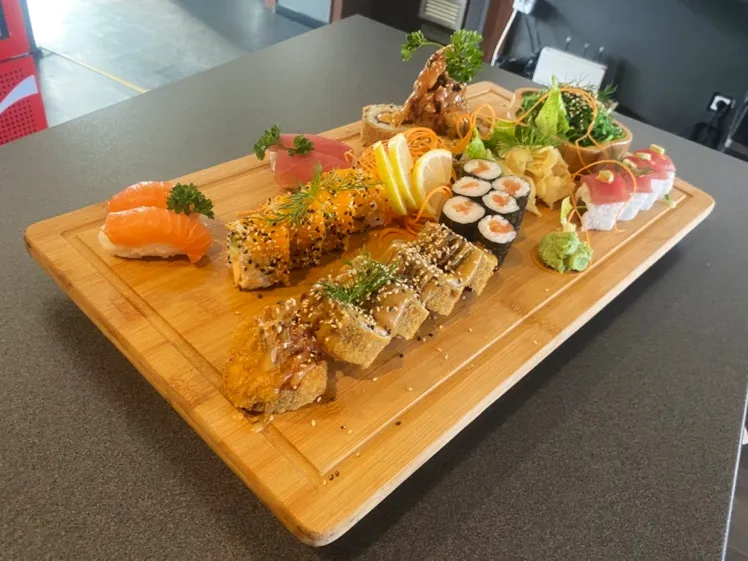 Winha - Sushi & More_Kamp-Lintfort_slider_image_3