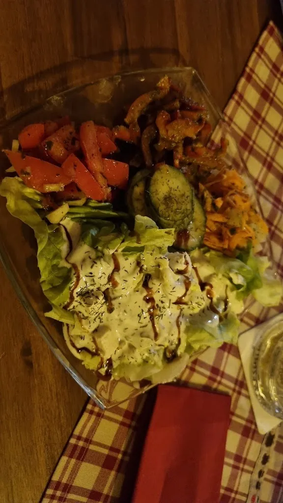 Marc Z_Landgaststätte “Zum Rothaarsteig“_Kirchhundem_review