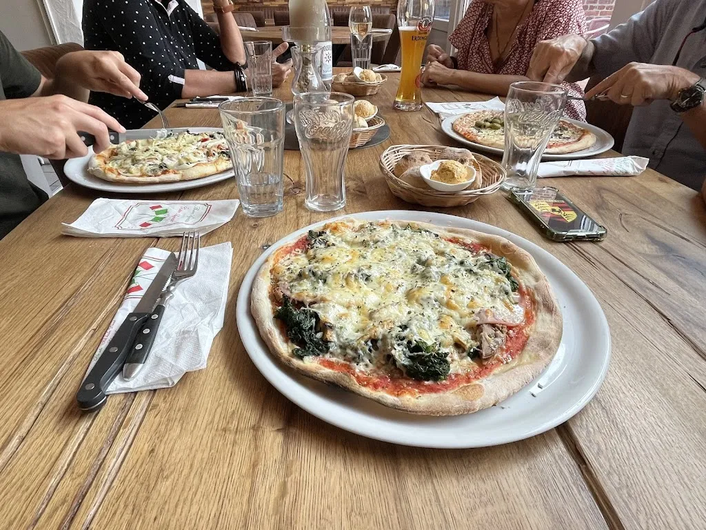 Pizzeria Calabria_Kevelaer_slider_image_3