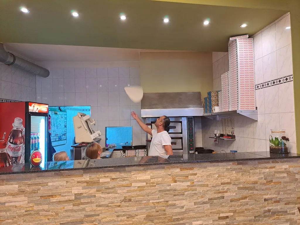 PIZZA TAXI Lieferdienst 