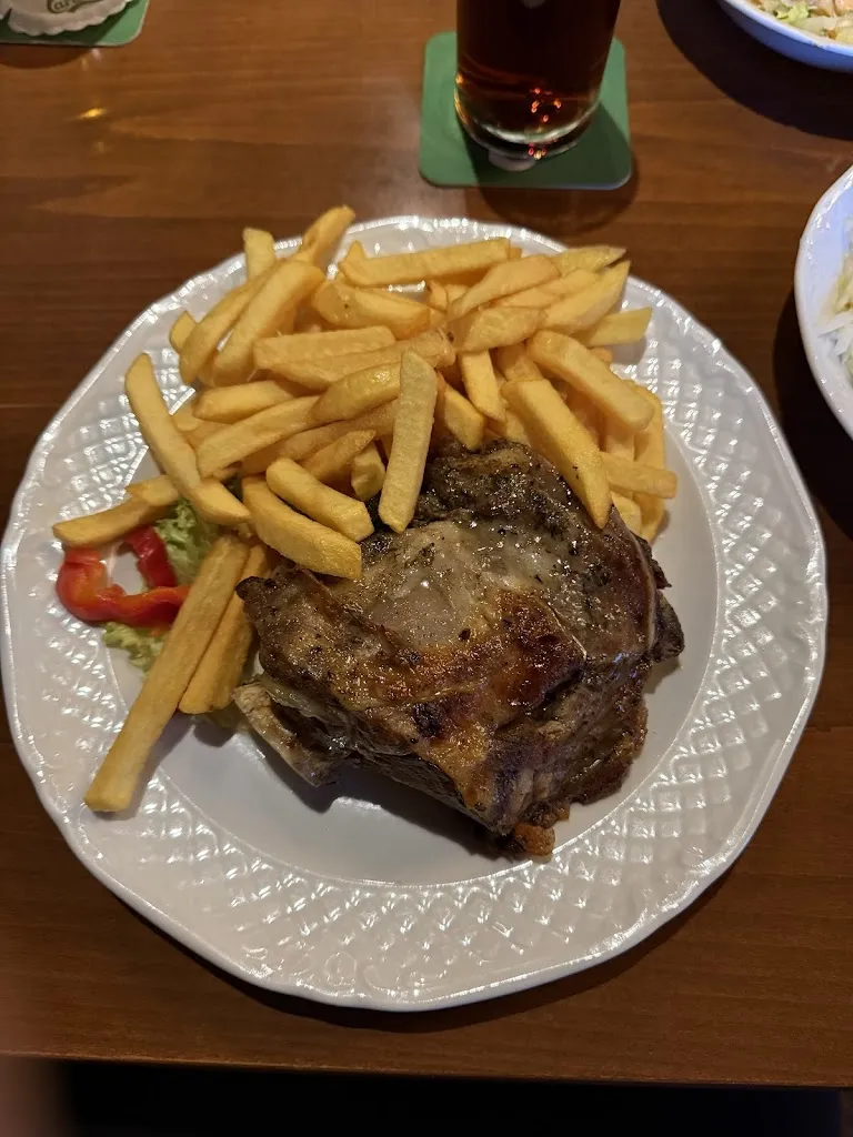 Ali Gharbali_Restaurant Akropolis in Kleve_Kleve_review