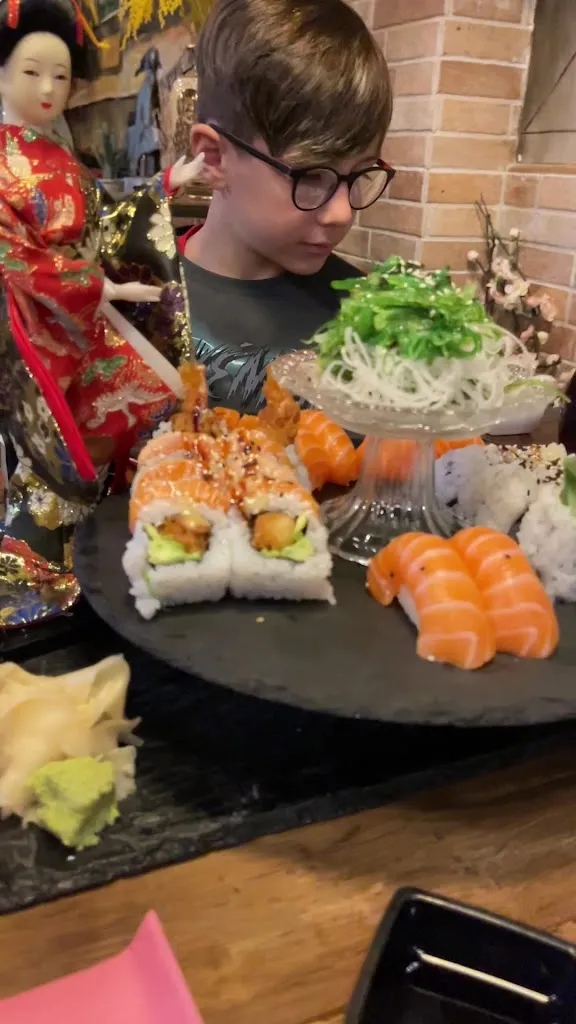 Momi_Kleve_slider_image_2