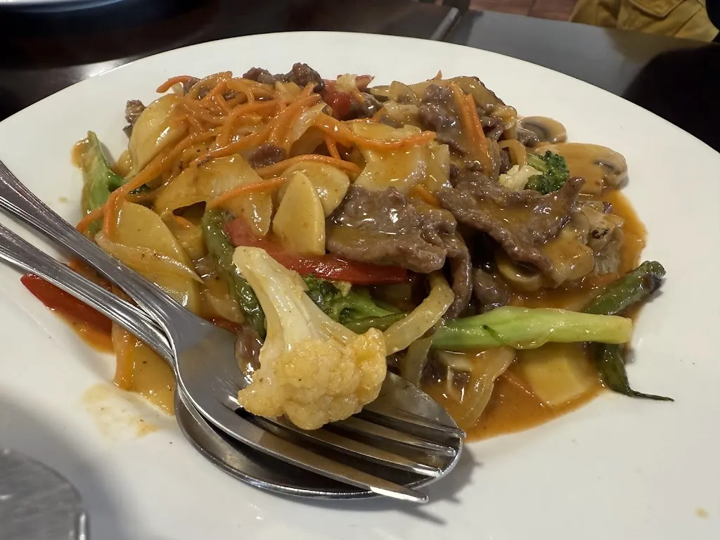 Lin's Wok_Kleve_slider_image_3