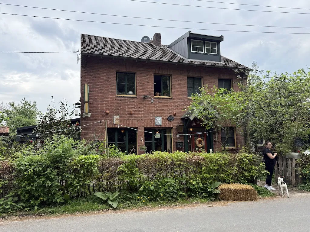 Zackary Hennessey_Boscafé Merlijn (Gaststätte)_Kranenburg_review