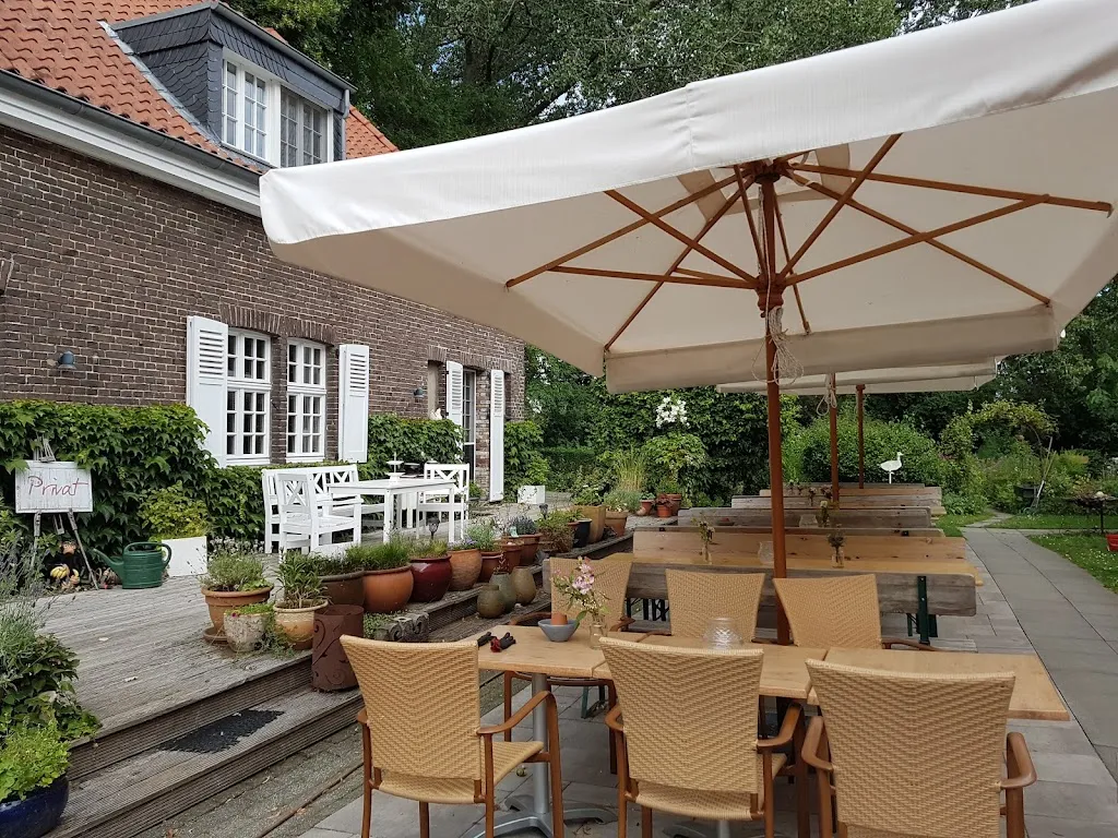 Cafe Lindenhof restaurant in Kranenburg