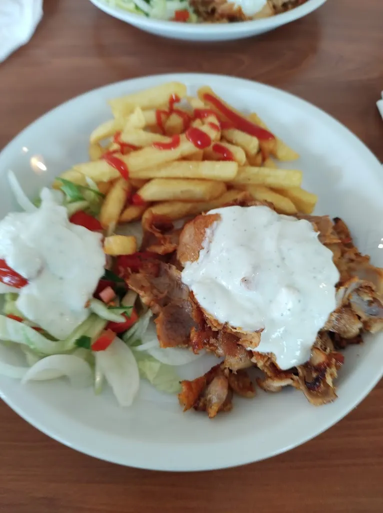 Menu_M&C Döner Pizza burger_Königswinter_image_6