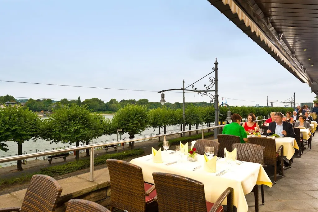 Restaurant „Rheinterrassen“ mit Sommerterrasse_Königswinter_slider_image_2