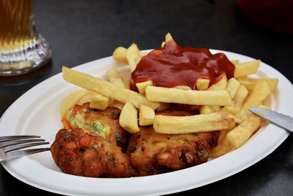 Am Drachenbrunnen Imbiss & Gartenwirtschaft_Königswinter_slider_image_2