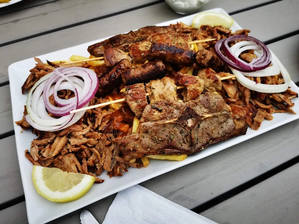 LEFKAS GRILL B 508_Kreuztal_slider_image_2