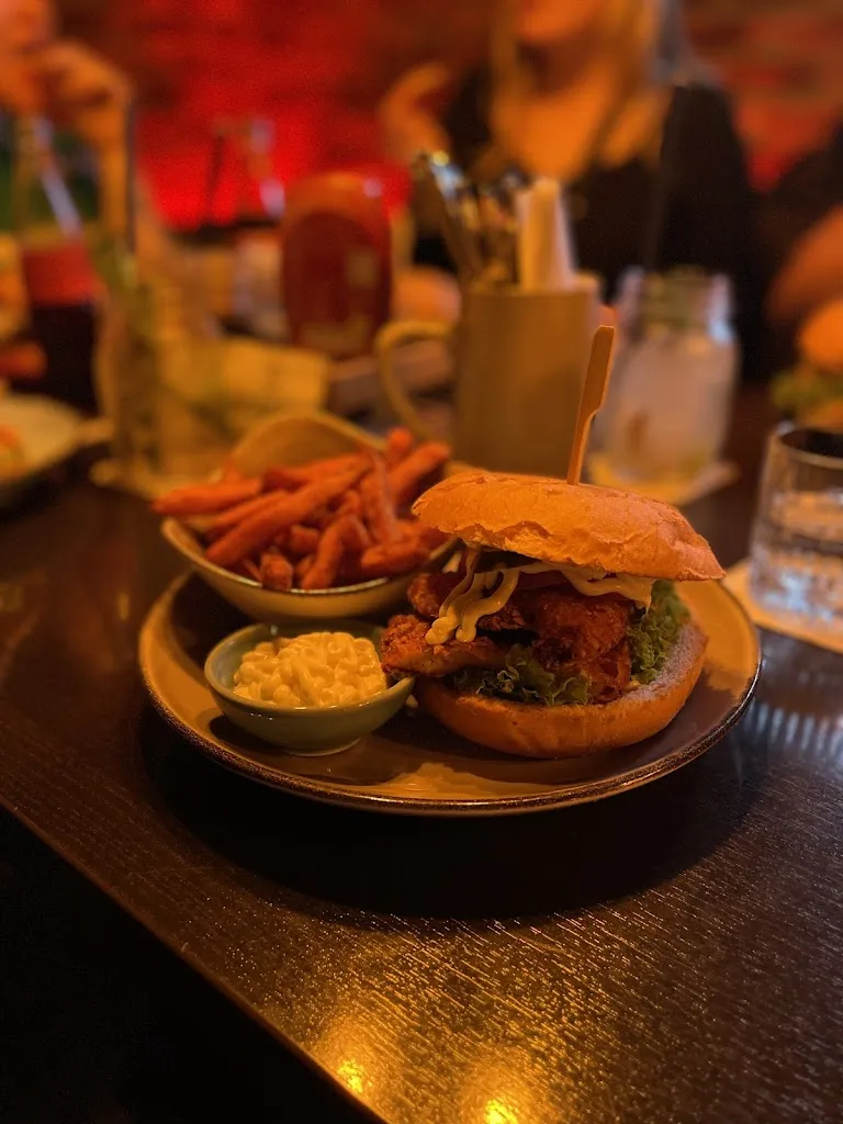 Joanna C._73 BURGER. BAR. Landsberg_Lech_review