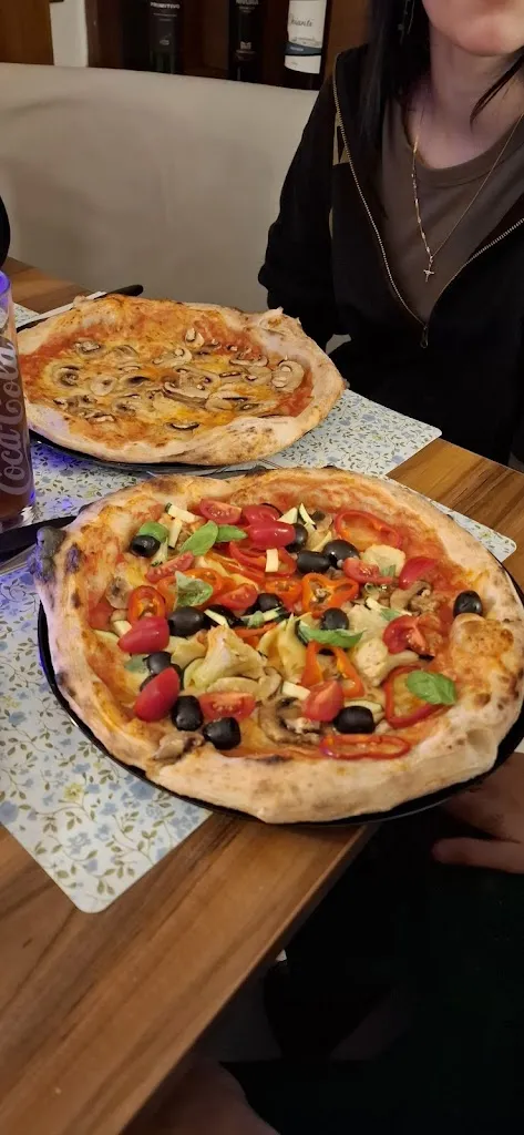 Paula Plummer_La Taverna Pizzeria_Altensteig_Bewertung