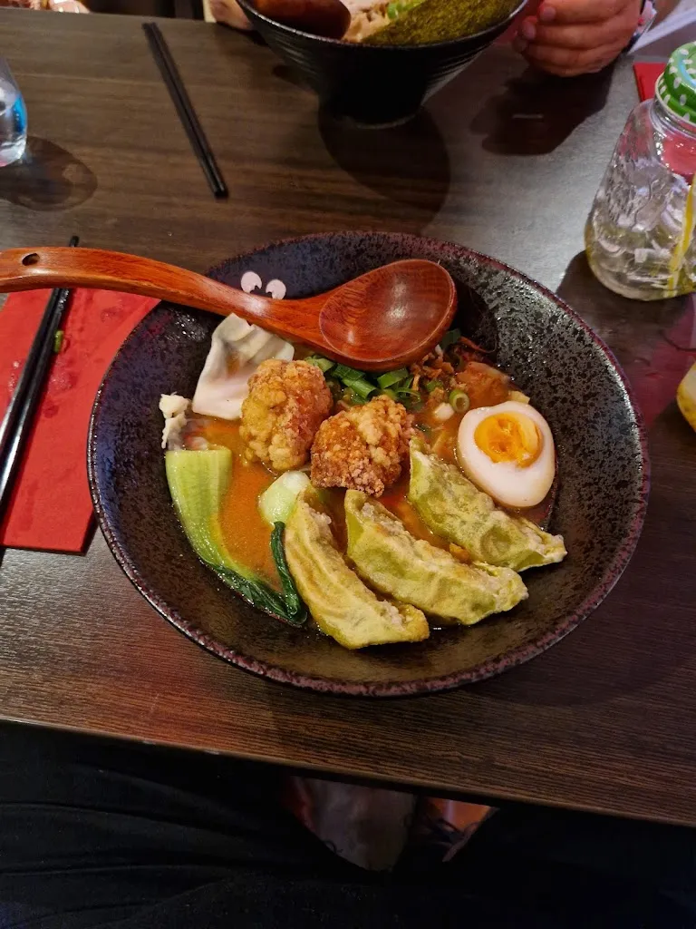 Christopher Nilkens (SirHappyFace)_Kiriko_Krefeld_review