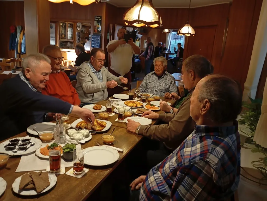 Gasthaus Kleinniessen Inh. M. Kouroupis ristorante a Krefeld