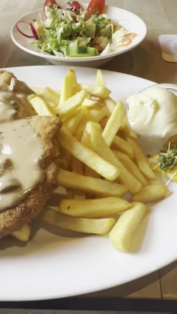 Schwarzes Pferd_Krefeld_slider_image_2