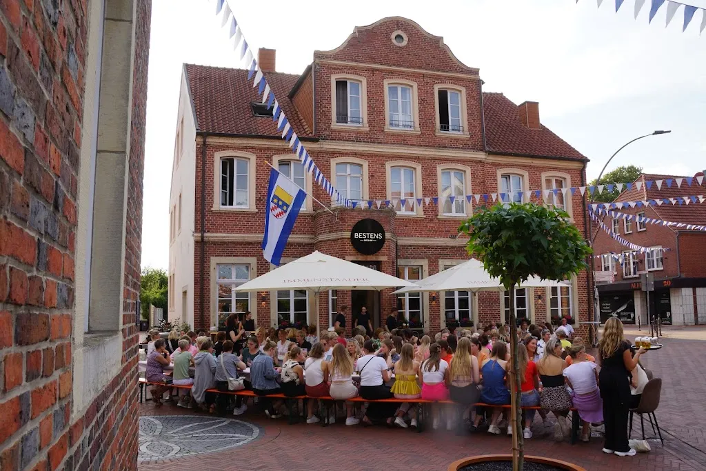 BESTENS Cafe & Bar_Legden_slider_image_3