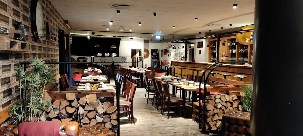 Plan B restaurant in (Rheinland)