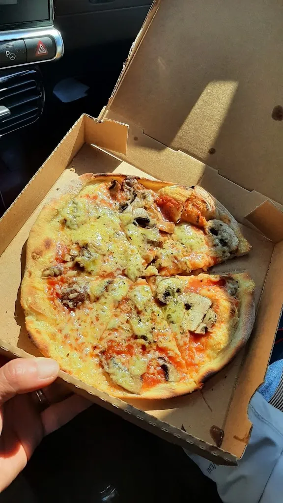 Menu_Pizzeria Evergreen__image_4