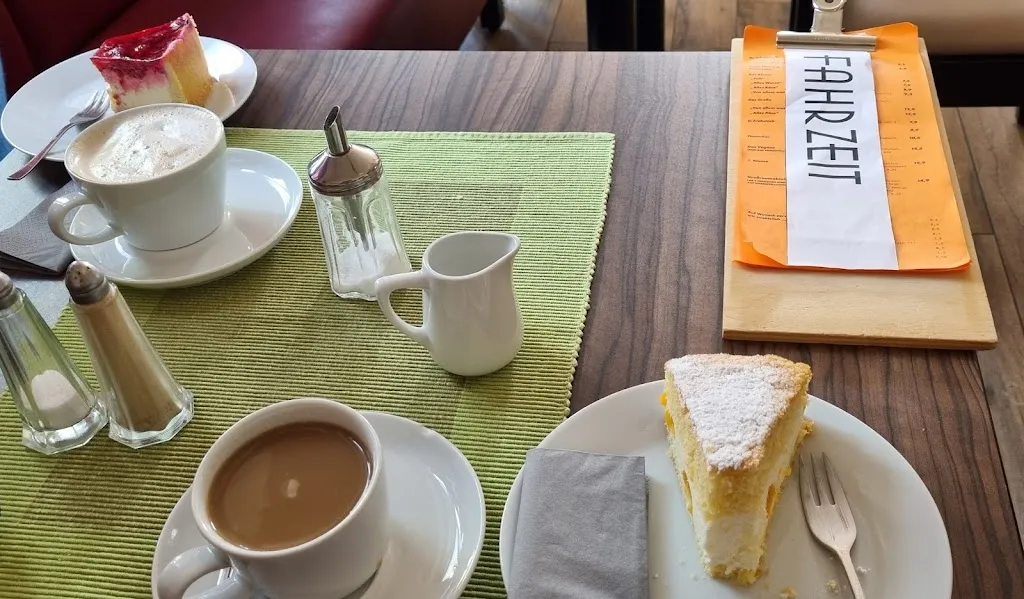 Menu_Cafe Fahrzeit_Leopoldshöhe_immagine_6