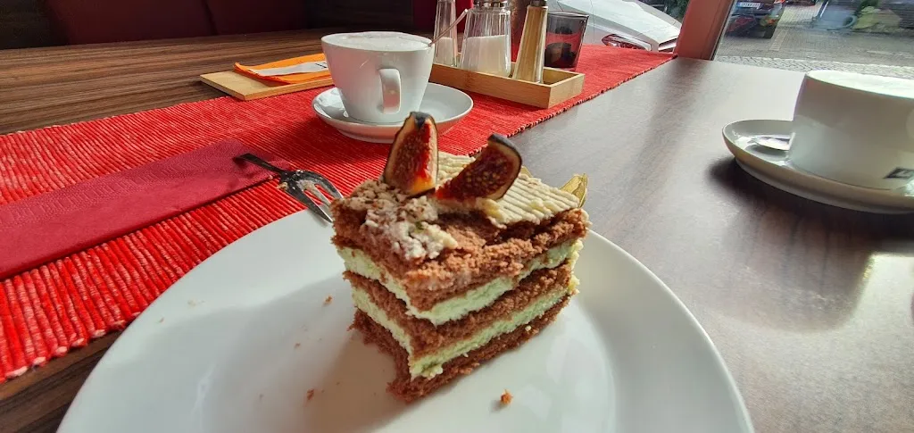 Menu_Cafe Fahrzeit_Leopoldshöhe_immagine_8