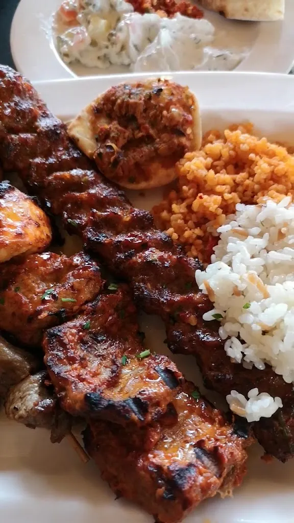 Antep DoyDoy Holzkohle Restaurant__slider_image_2