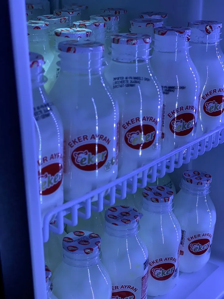 Riffys Burger / Kumru restaurant in 