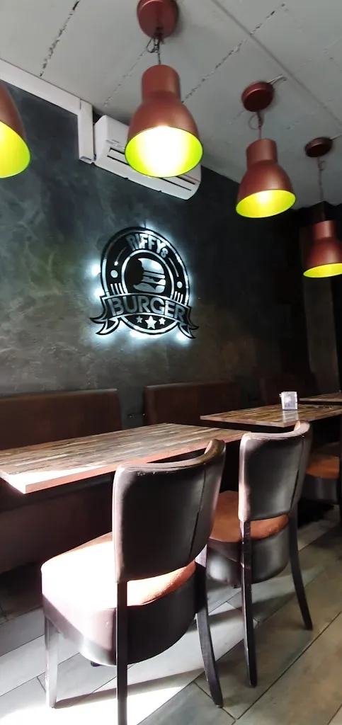 Riffys Burger / Kumru__slider_image_2