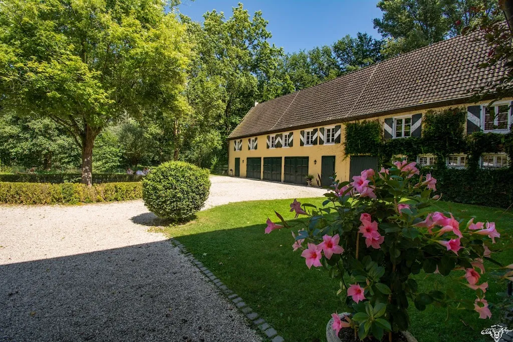 Burgcafé Langenfeld Wasserburg Haus Graven GbR__slider_image_3