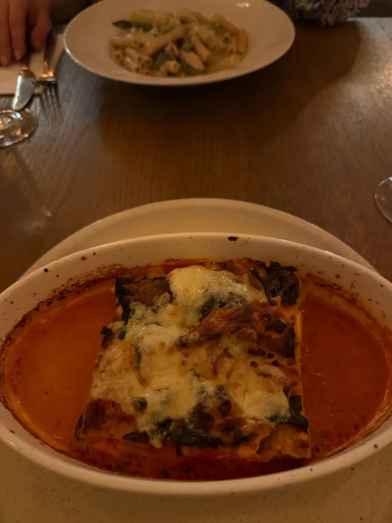 Alex D_Da Lorenzo_Lohmar_review