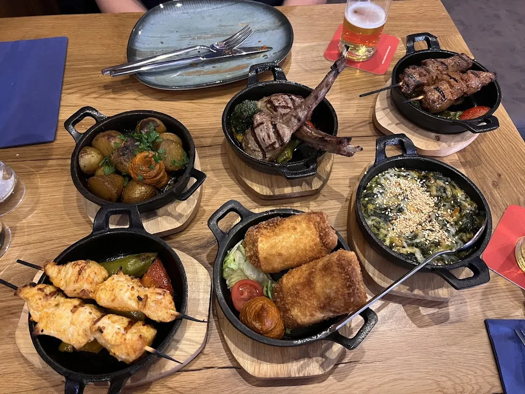 MAVERA Meze | Tapas_Leverkusen_slider_image_2