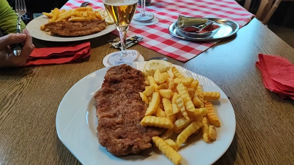 Menu_Gasthaus Goldener Hahn_Main_immagine_2