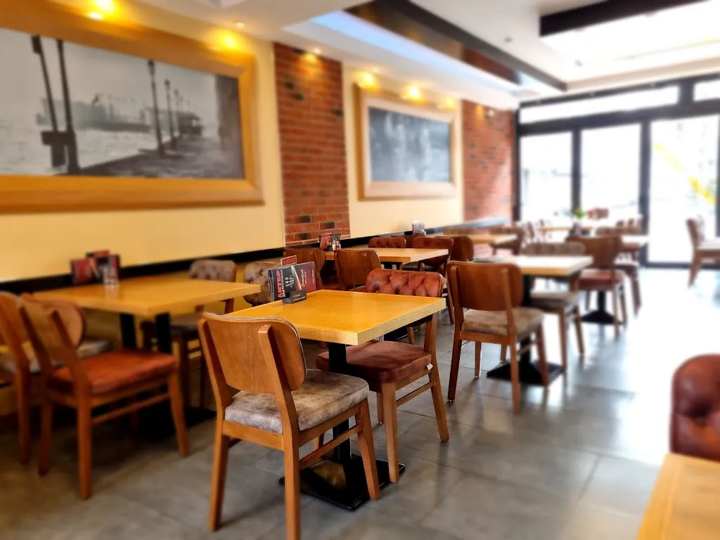 Öz Adana Holzkohle Restaurant restaurant in Leverkusen