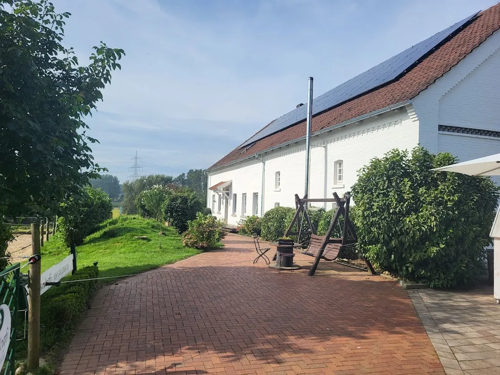 Landcafé am Goldbach_Lotte_slider_image_3