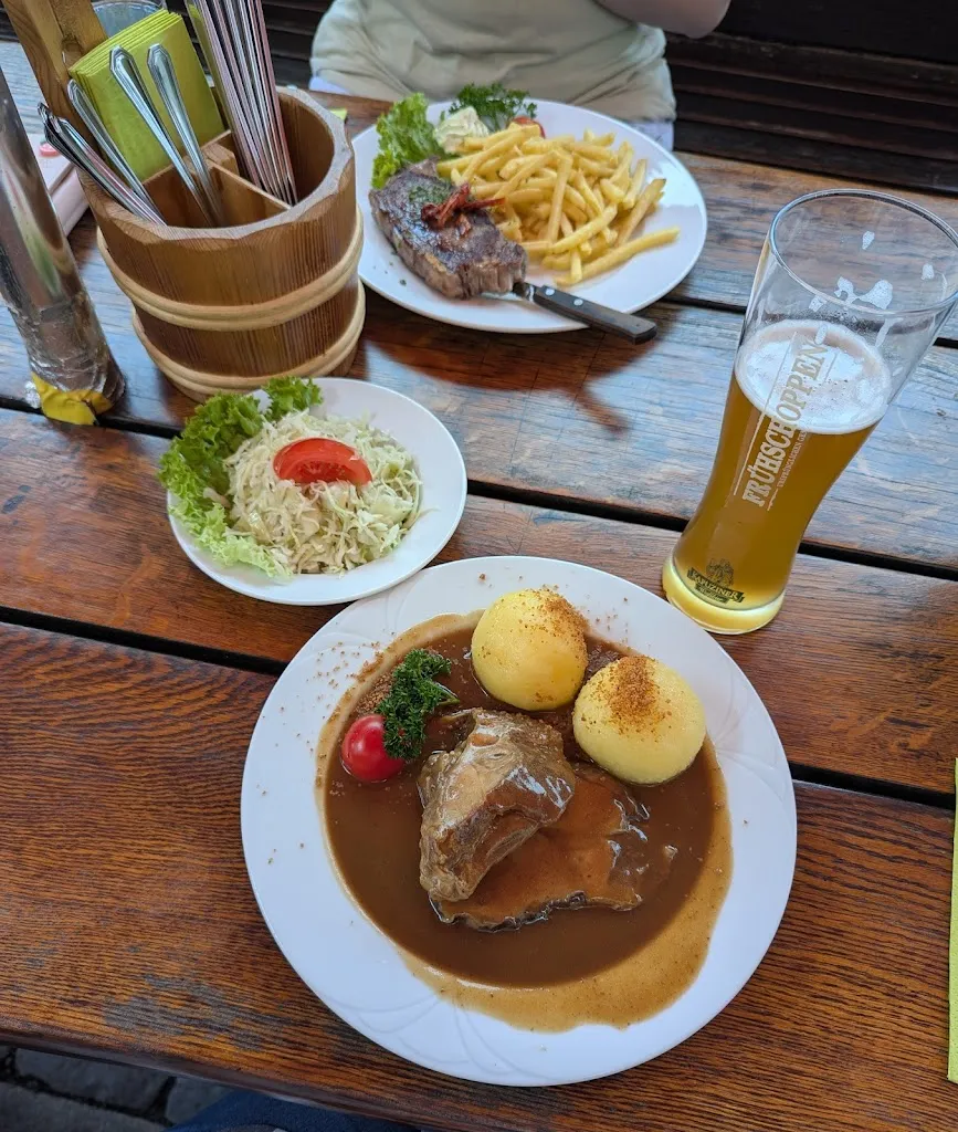 Bernadette Born_Ratsschenke_Main_recensione