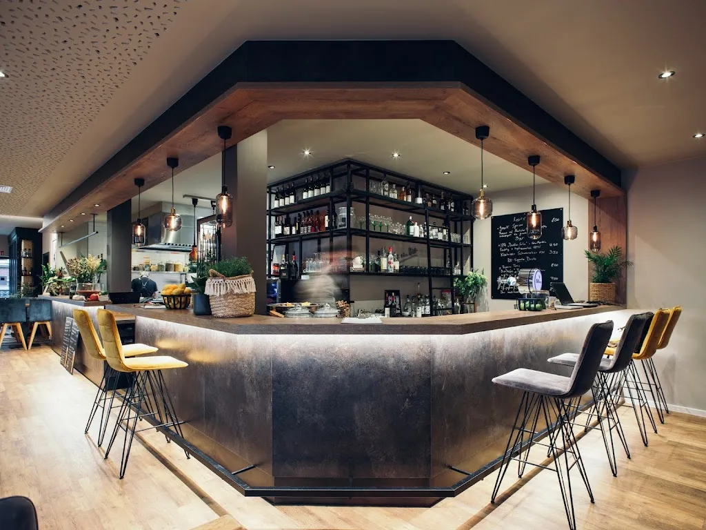 RHODOS Kitchenbar Lippstadt_Lippstadt_slider_image_1