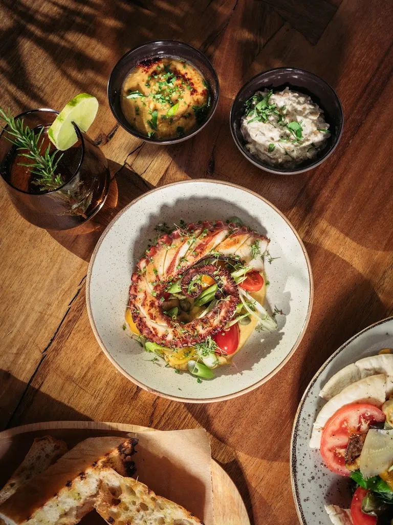 RHODOS Kitchenbar Lippstadt_Lippstadt_slider_image_2