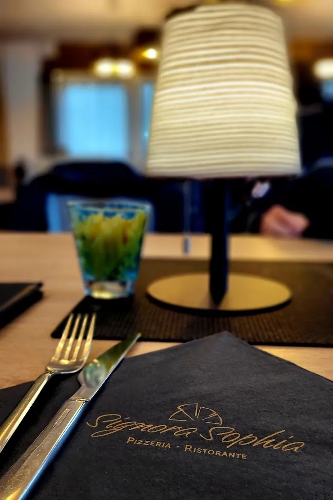 Claudia Vent_Ristorante Pizzeria Signora Sophia_Main_review