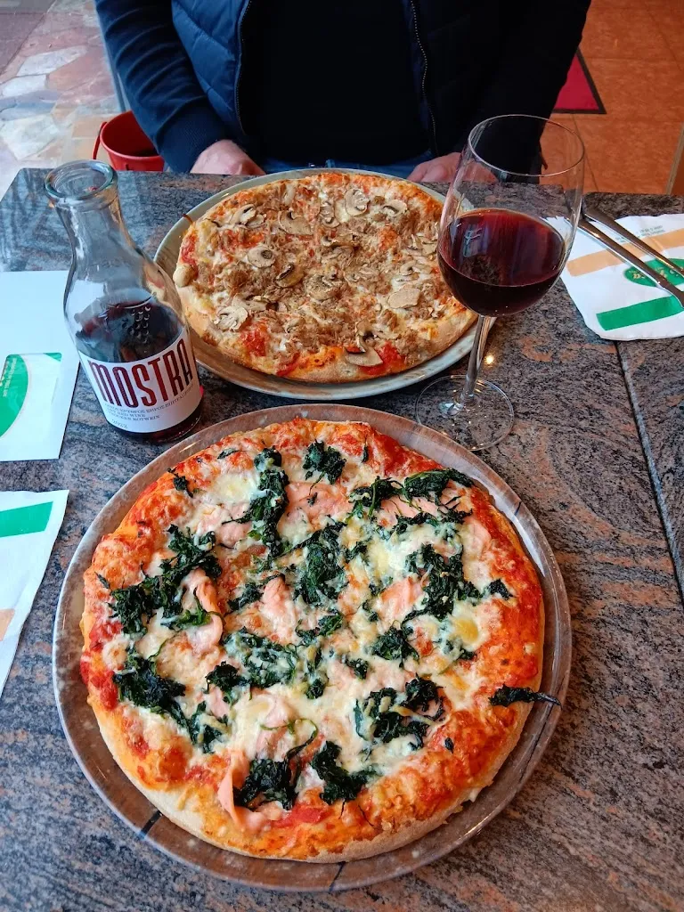 Toni's Pizza_Lippstadt_slider_image_3