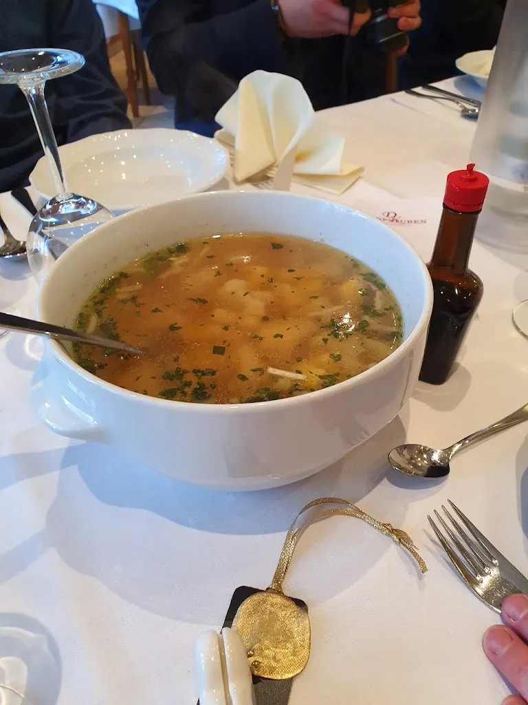 Menu_Hotel-Restaurant Dorfstuben, Inhaber Christoph Knicker_Löhne_image_6