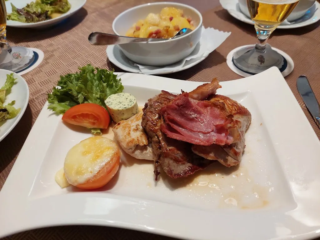 Hotel-Restaurant Dorfstuben, Inhaber Christoph Knicker_Löhne_slider_image_3