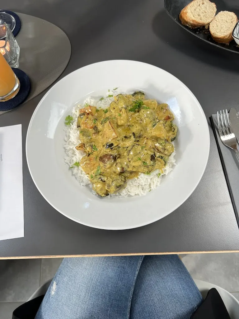 Ariana C_Mühlenwerk 1857_Löhne_review