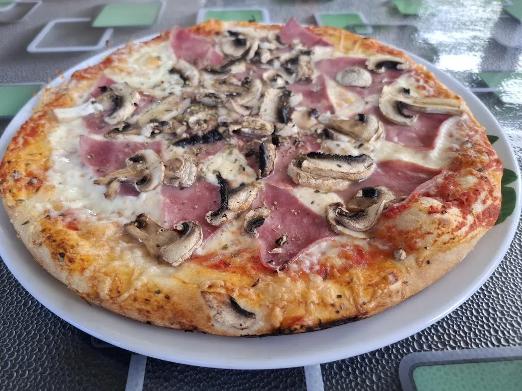 Pizzeria Bella Italia_Lügde_slider_image_2