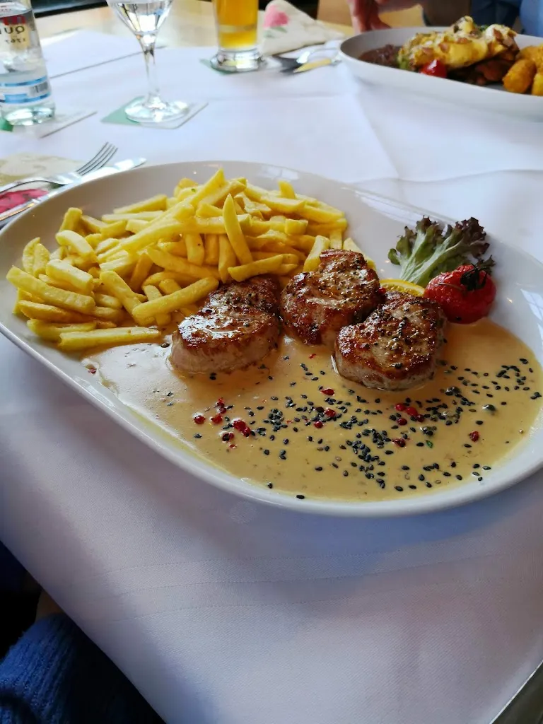 Menu_Klemens Ettmann The 3 Linden_Lüdinghausen_immagine_7