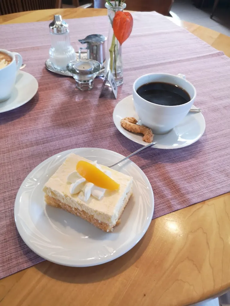 Siegfried Kurz_Café Mare_Lüdinghausen_review