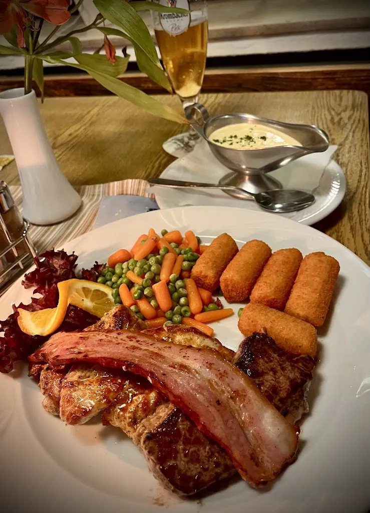 Restaurant Heier Stuben Inh. Etilena Tolo_Marienheide_slider_image_2