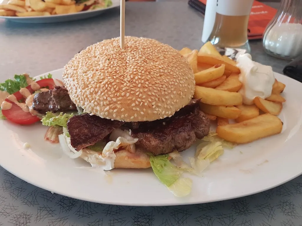 Menu_R7 Imbiss und Diner_Marsberg_image_7