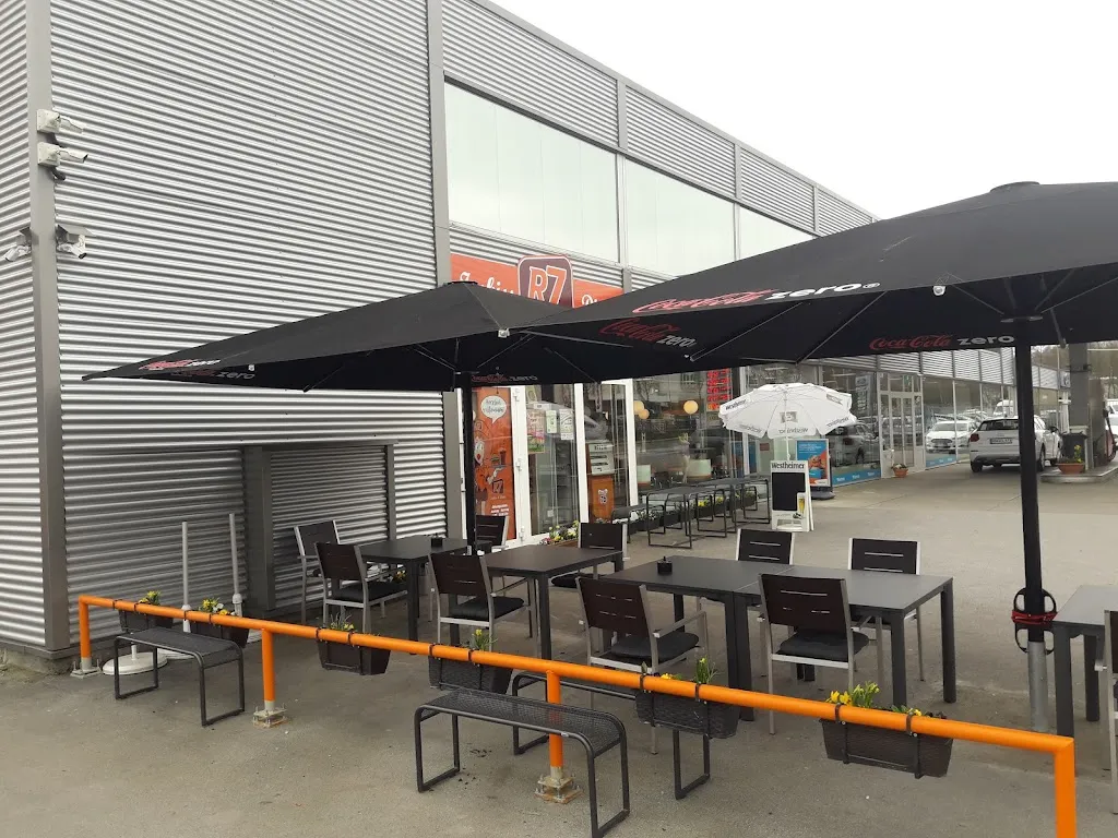 Sven-Helge von Darry_R7 Imbiss und Diner_Marsberg_Bewertung