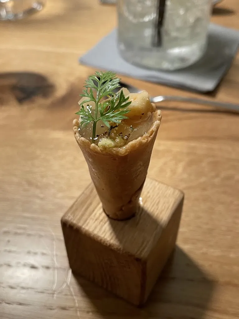 Jonas Eriksson_Postwagen Zum Ratskeller_Aachen_review