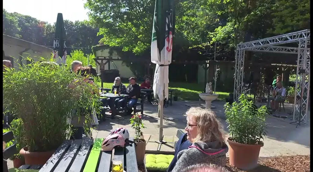 Zum Hubertus Inh. Michael Schlottke Bundeskegelbahnen, Gesellschaftsräume, Biergarten_Lünen_slider_image_2