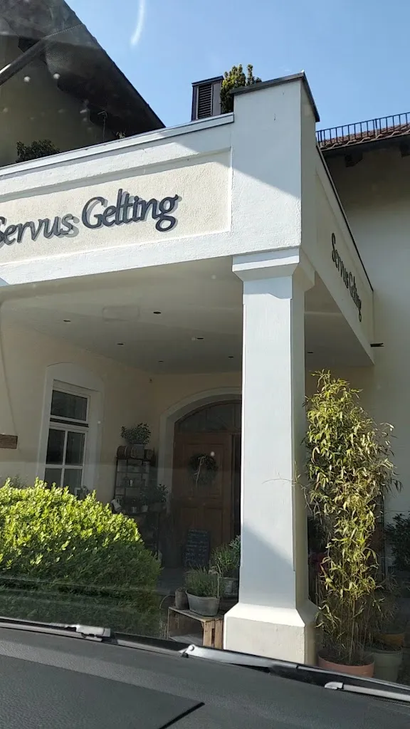 Simon Andrews_Servus Gelting_Geretsried_review