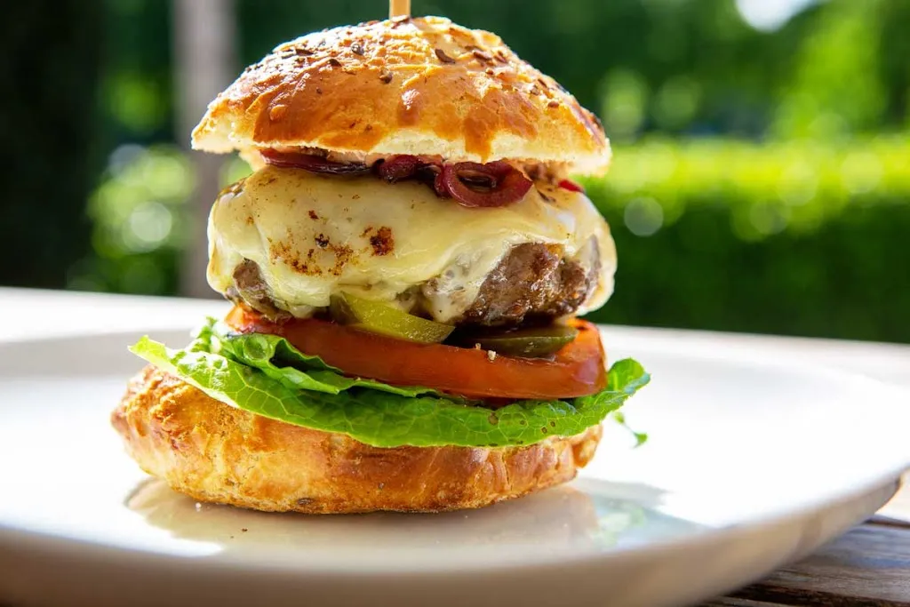 Marcello di Lucia_BECKMANNs im Poststadion_Köln_review